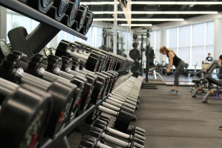 Enhancing & Improving Gym-goers’ Experiences via Digital Signage