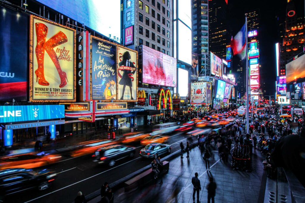 what is digital signage and how does it work?