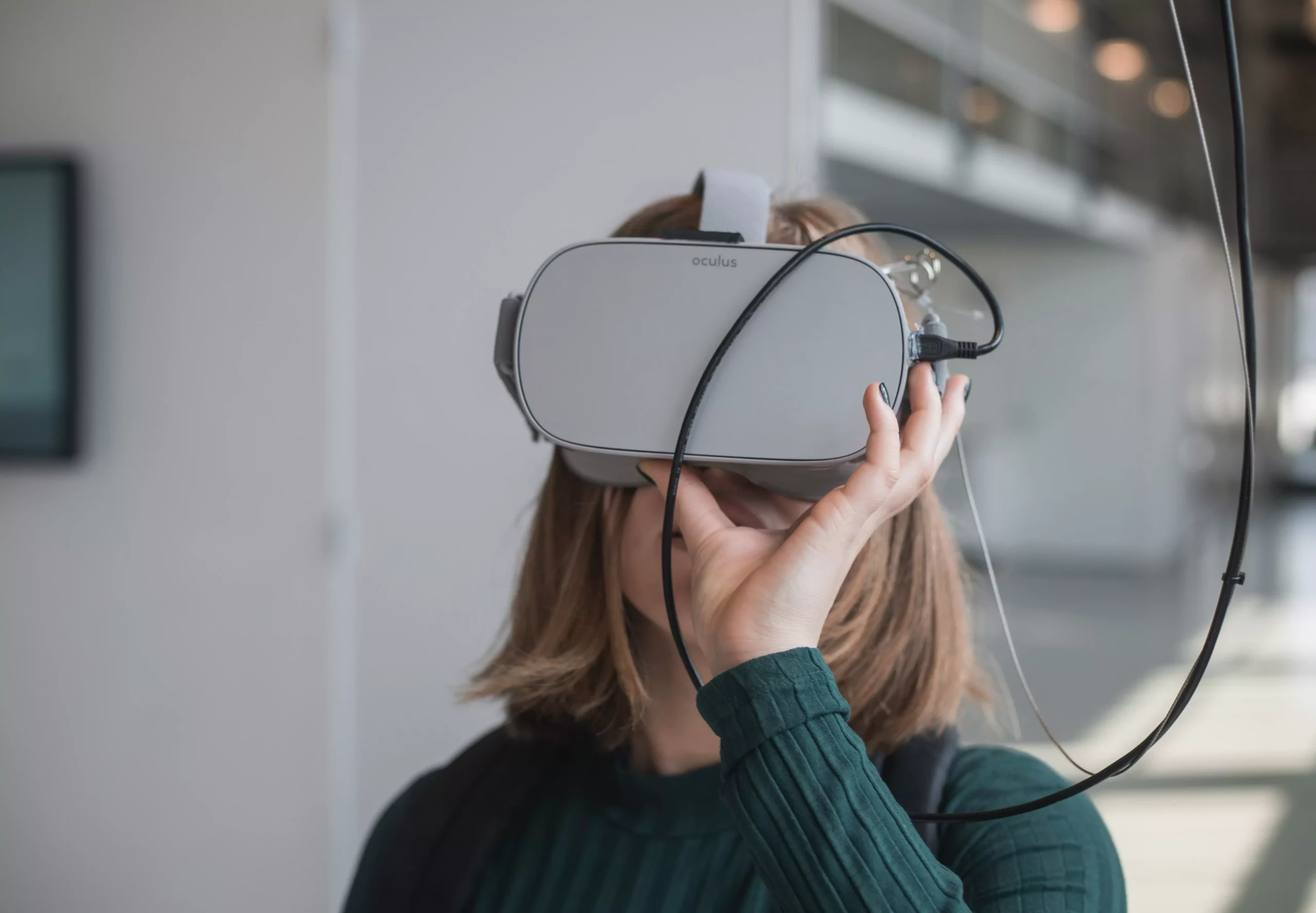 VR and AR-Powered Shopping Experiences​