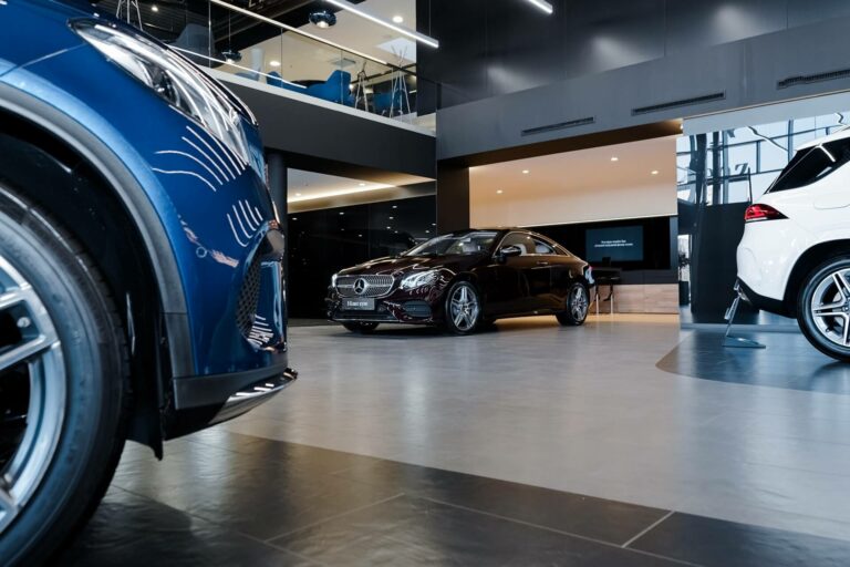 How to Start Using Digital Signage in your Car Dealership